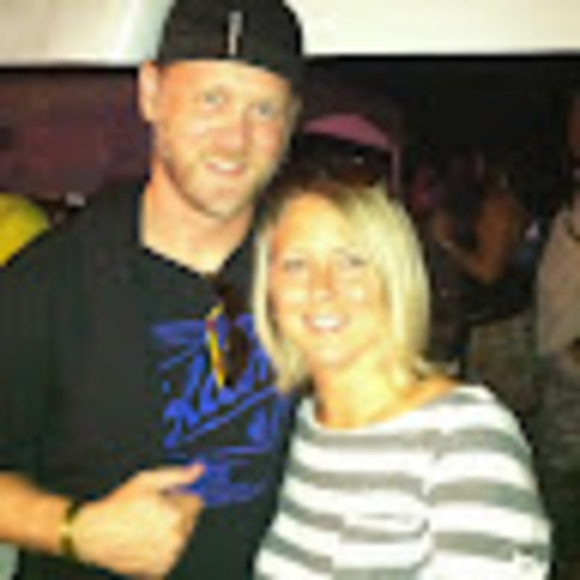 Meet your Posher, Carolyn - Picture 1 of 1